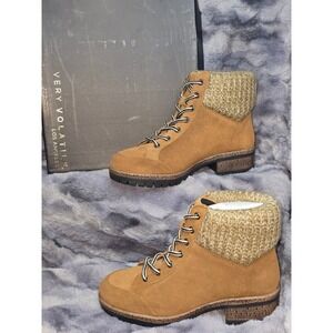 NWB Very Volatile Pullman Tan Suede Knit Collar Lace Up Hiker Boots PVV802 SZ 8